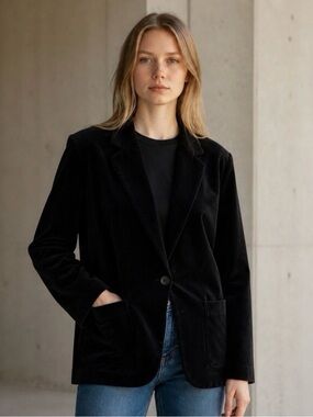 Vintage Abvien Black velvet Blazer size M